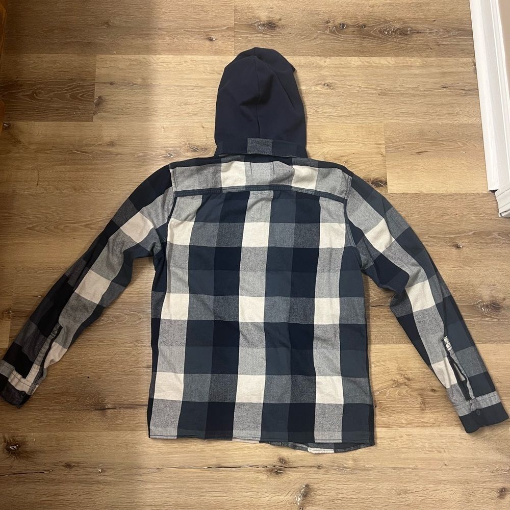 3 Hollister Top Bundle - Picture 3 of 7